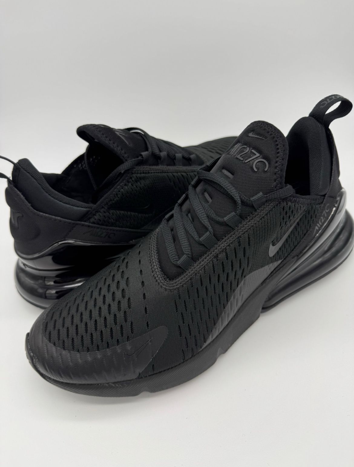 Air Max 270 "Triple Black"