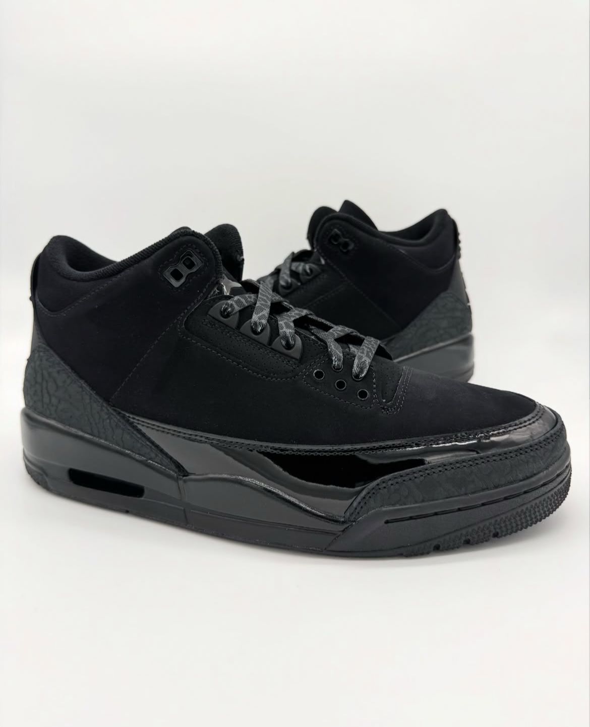 Jordan 3 Retro "Black Cat"