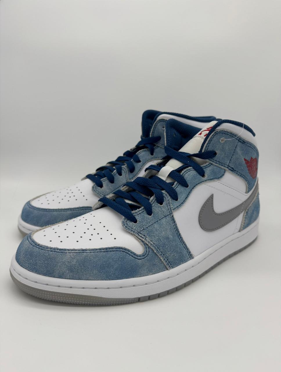 Jordan 1 Mid "French Blue Fire Red"