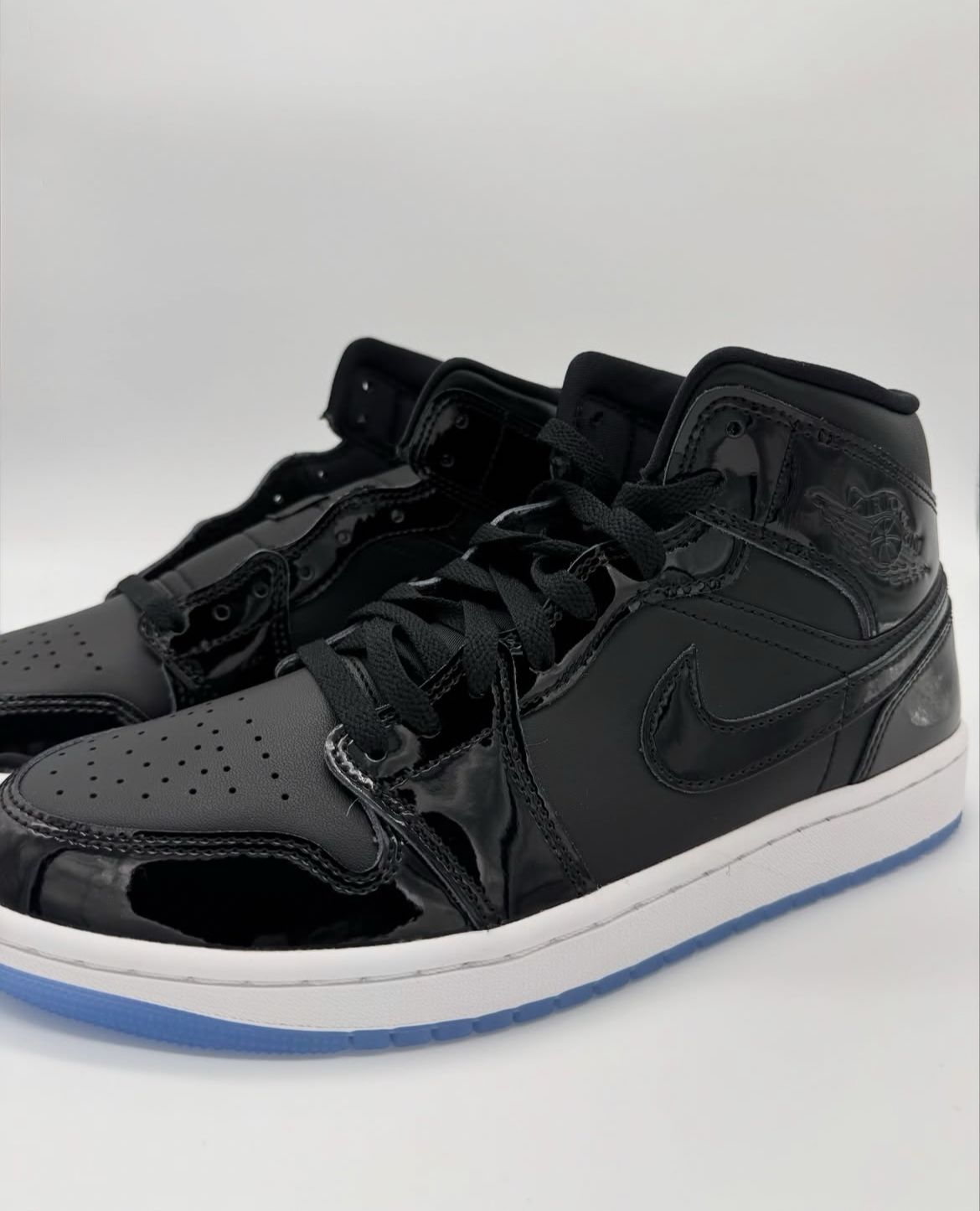 Jordan 1 Mid "Space Jam"