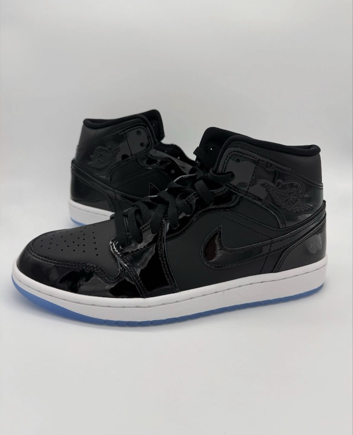 Jordan 1 Mid "Space Jam"