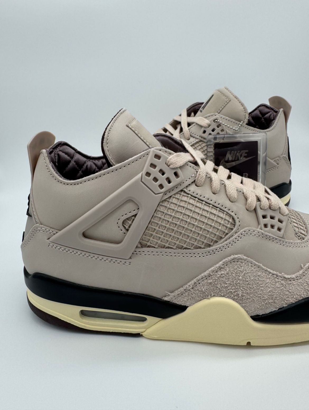 Jordan 4 Retro "Ama Maniere While You Were Sleeping"