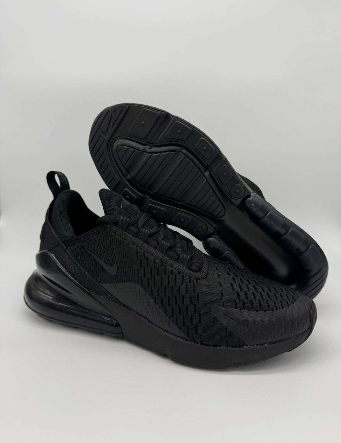 Air Max 270 "Triple Black"