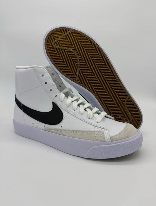 Blazer Mid'77