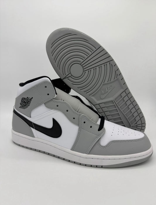 Jordan 1 Mid "Light Smoke Gray"