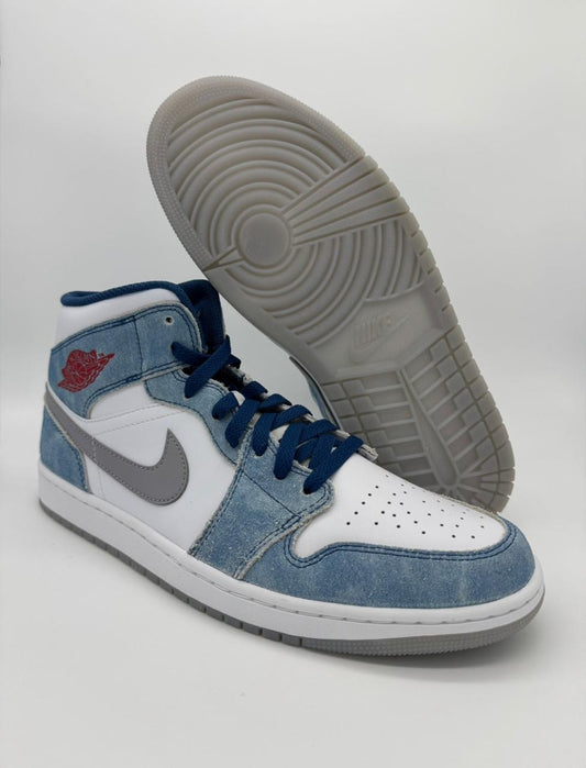 Jordan 1 Mid "French Blue Fire Red"