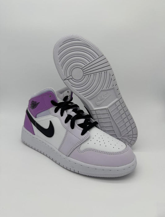 Jordan 1 Mid "Barely Grape"